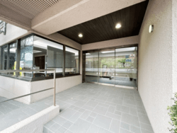 大島ファミール恩賜公園 建物画像1