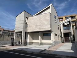 大田区東雪谷３　新築一戸建て　12,480万円　 建物画像1