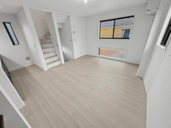 新宿区喜久井町　新築一戸建て　7,090万円　　 建物画像1