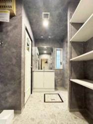 世田谷区上用賀４丁目　中古一戸建て　6,180万円　　 建物画像1