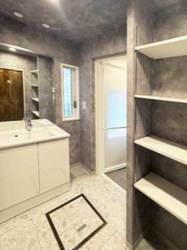 世田谷区上用賀４丁目　中古一戸建て　6,180万円　　 建物画像1